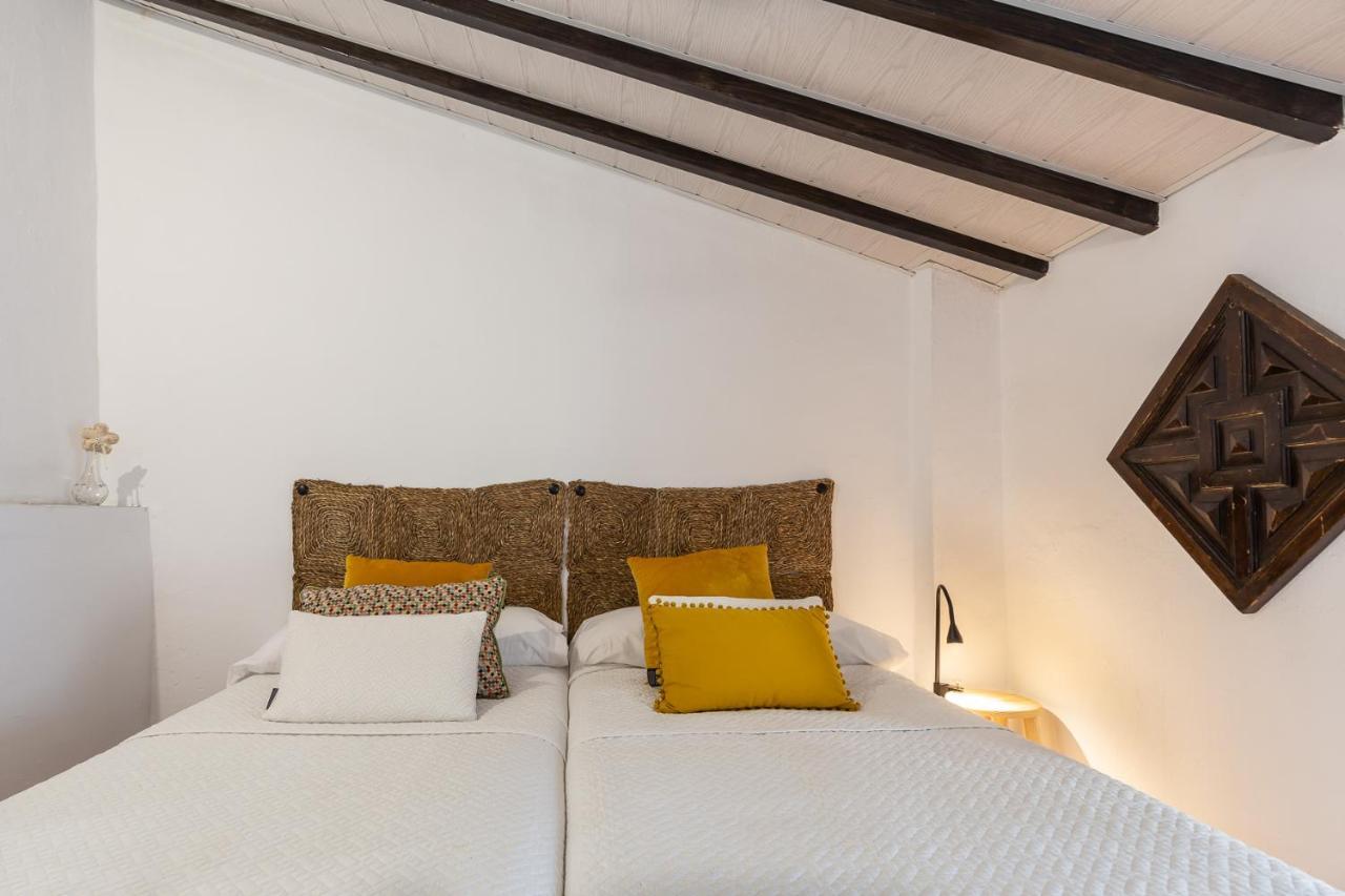 Casa Randonneur, Traditional Townhouse In Alora. Luaran gambar