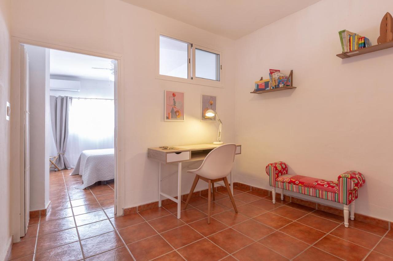 Casa Randonneur, Traditional Townhouse In Alora. Luaran gambar